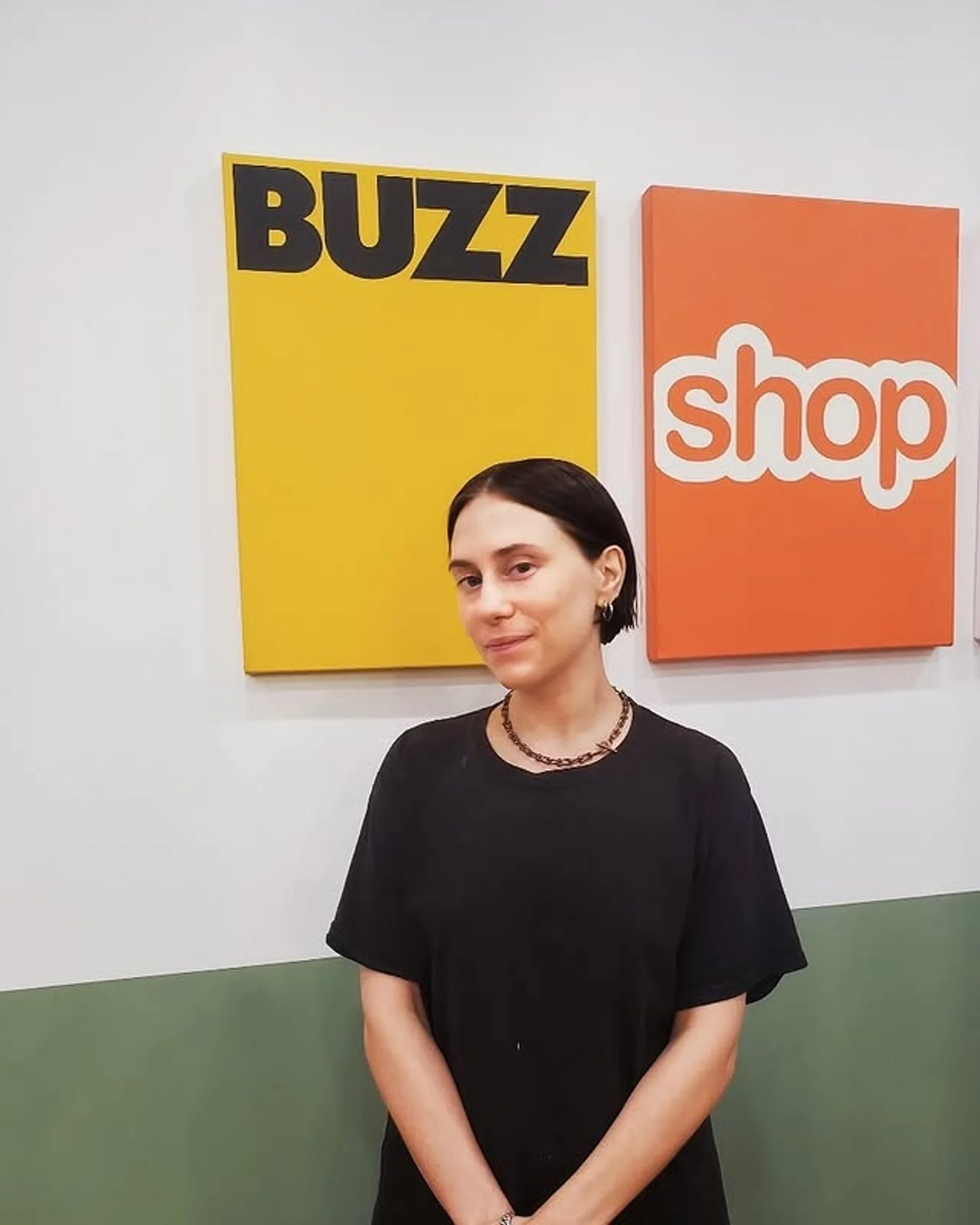 A woman with a perfectly sleek, polished blunt bob haircut, representing the Luxe Bob trend for 2025. - Preview 2