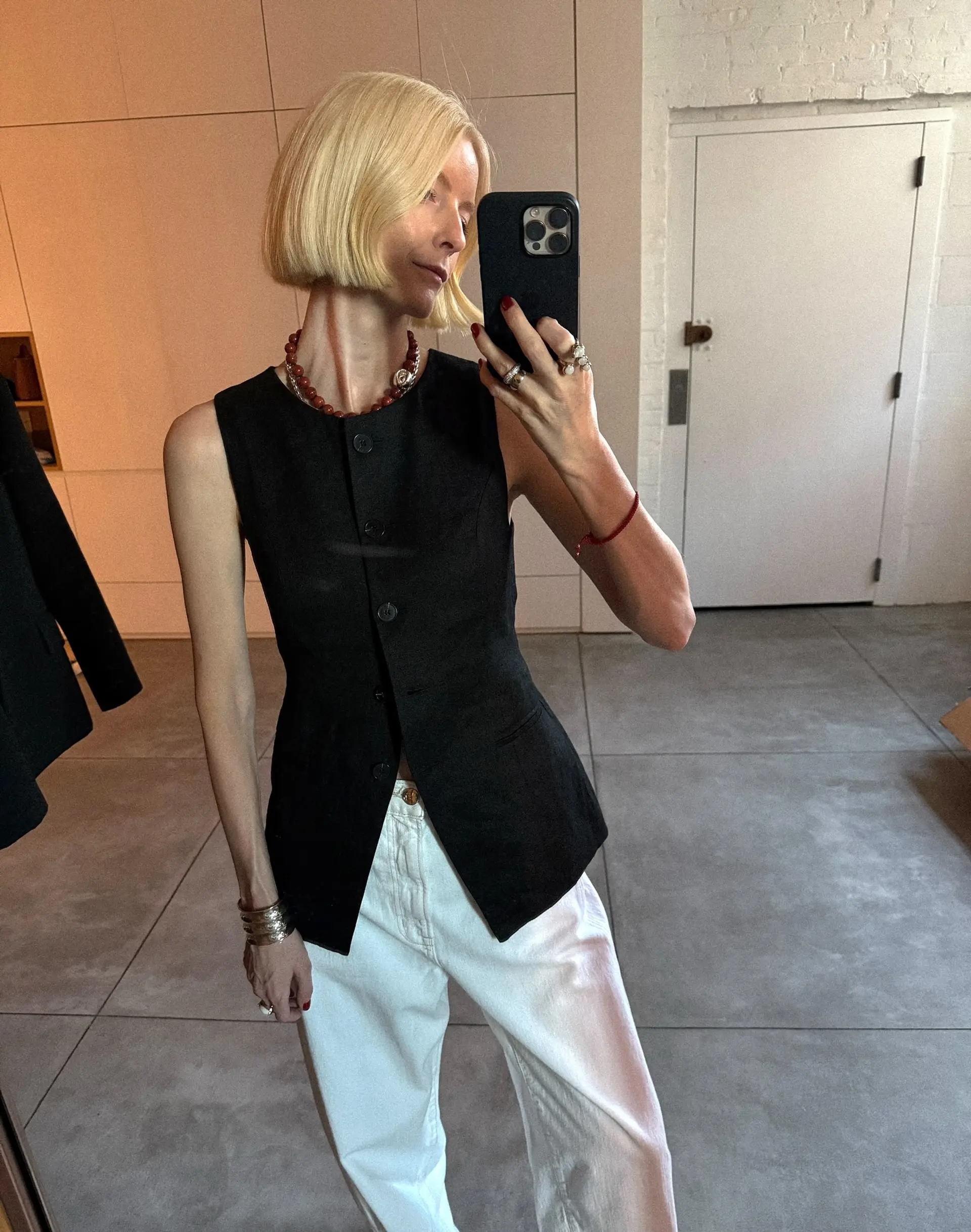 A chic and modern blunt bob with textured ends for added movement and style. 3