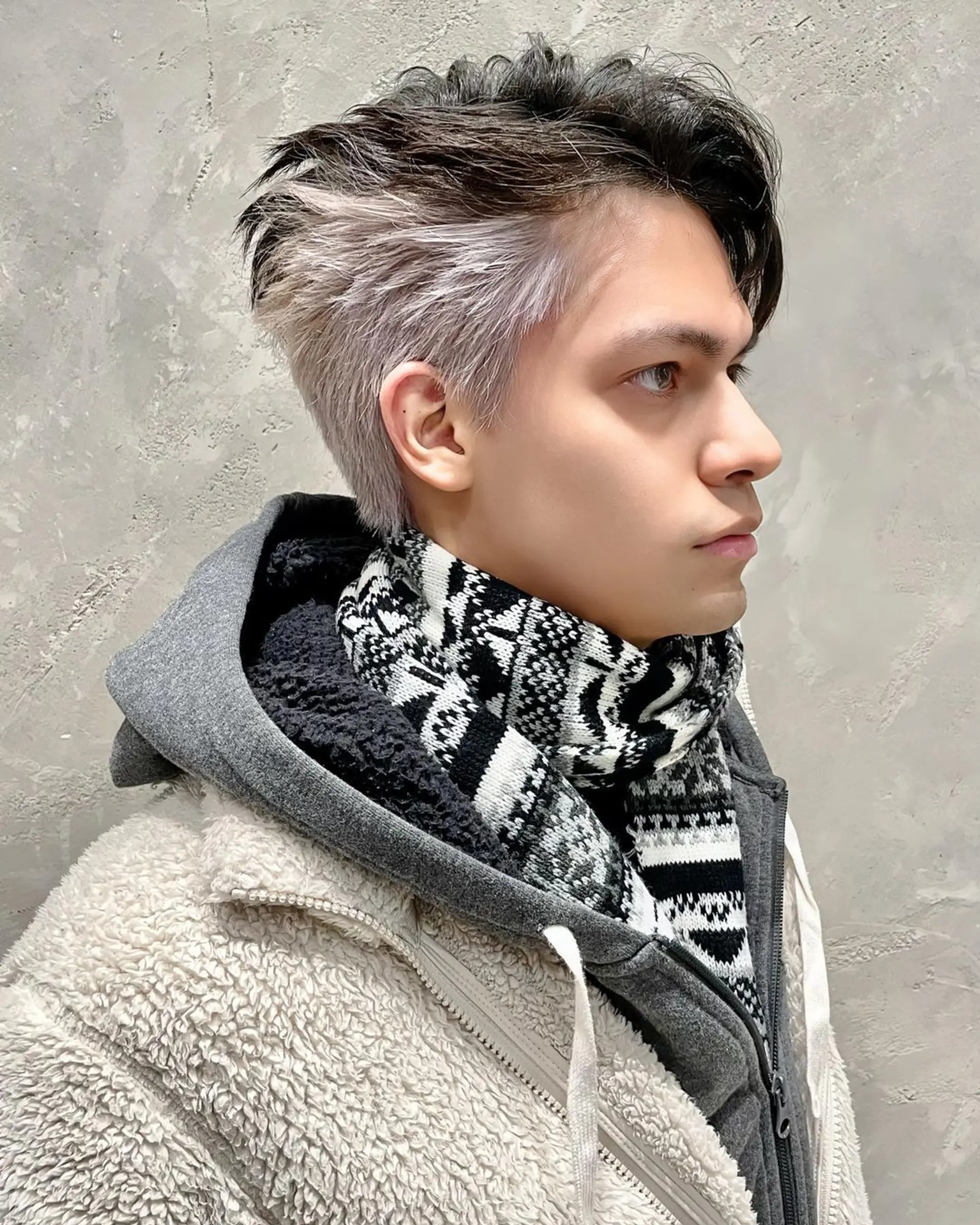 The 'Textured Modern Fringe' features short, straight hair with black and gray tones. The hair is layered and styled into a side-swept fringe, creating a textured and modern look. (Hair by Xu Xuanhao) 2