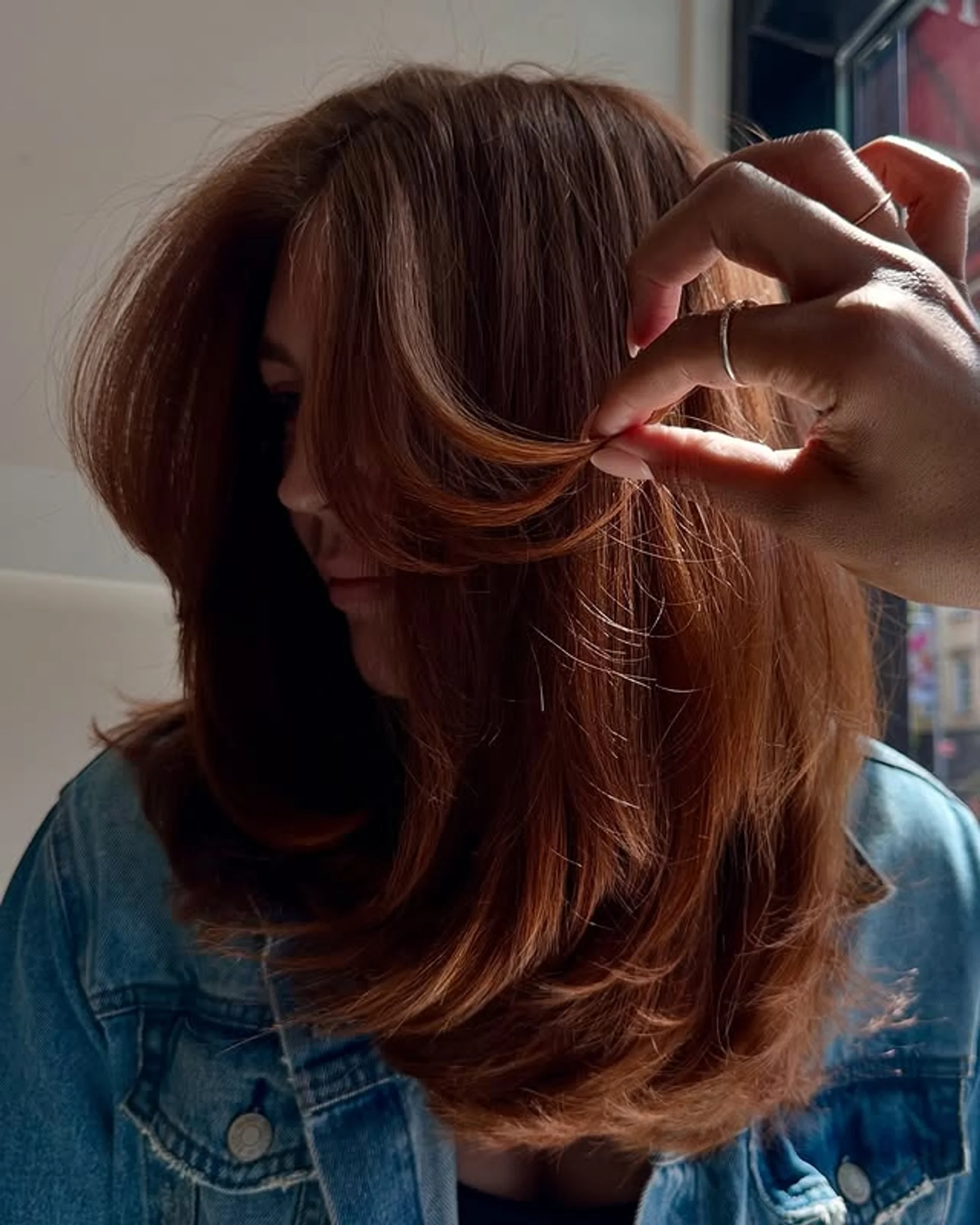 Fiery copper red long wavy hair with side-swept bangs in Manhattan, NYC - Preview 3