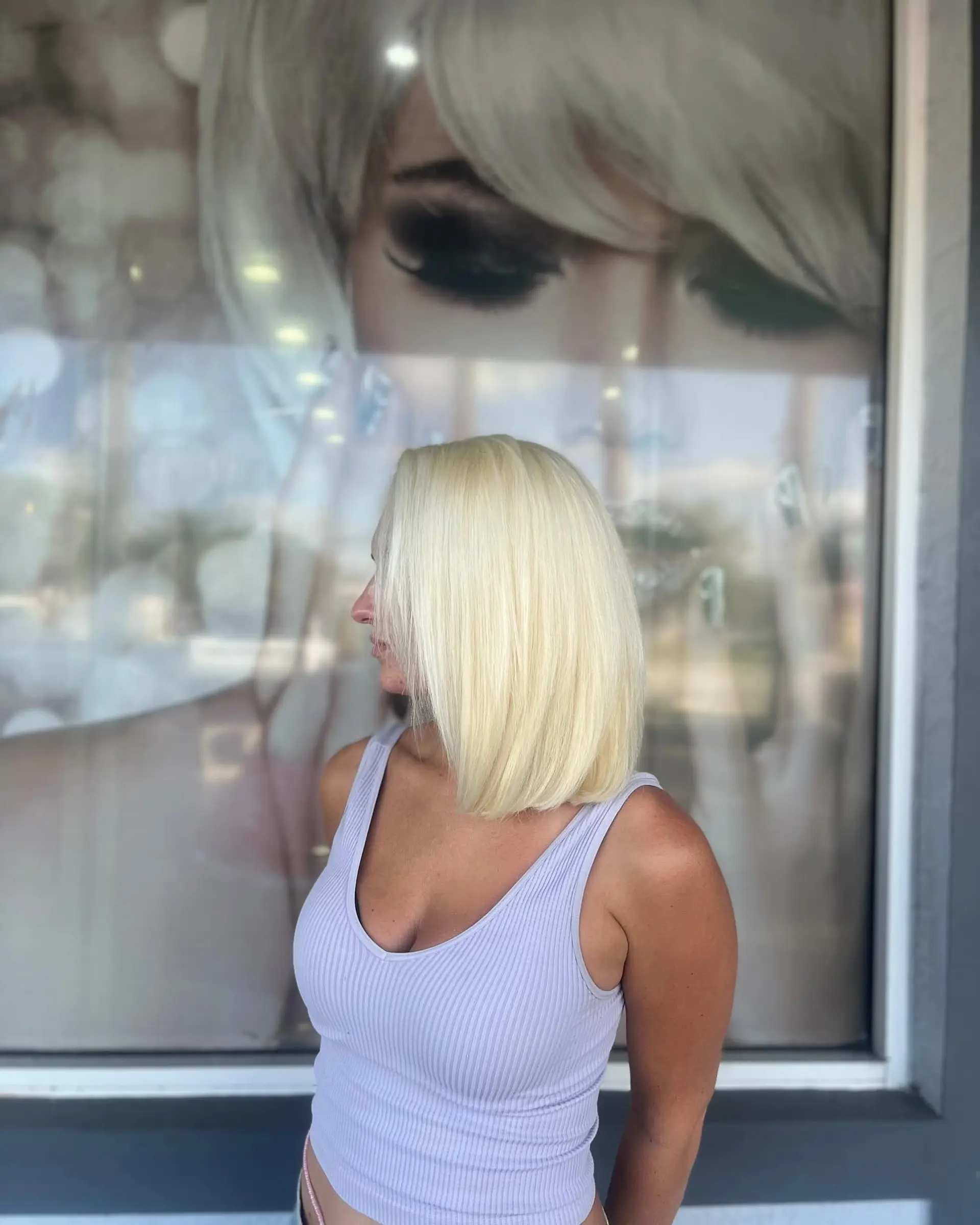 A sharp and stylish medium-length blunt bob. 1