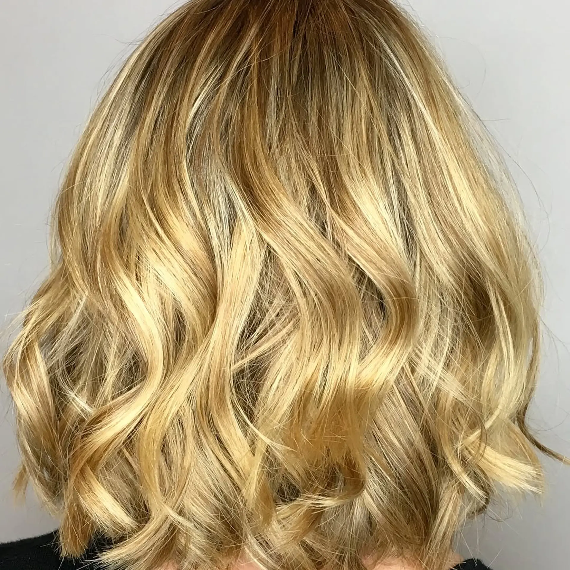 A wavy bob with soft, tousled beach waves. 1