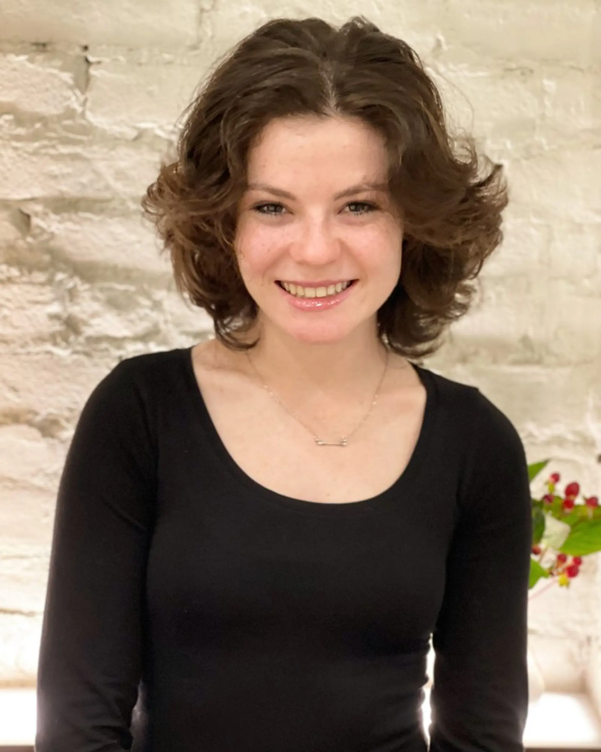 A shaggy, layered bob that enhances natural waves and adds volume. 1