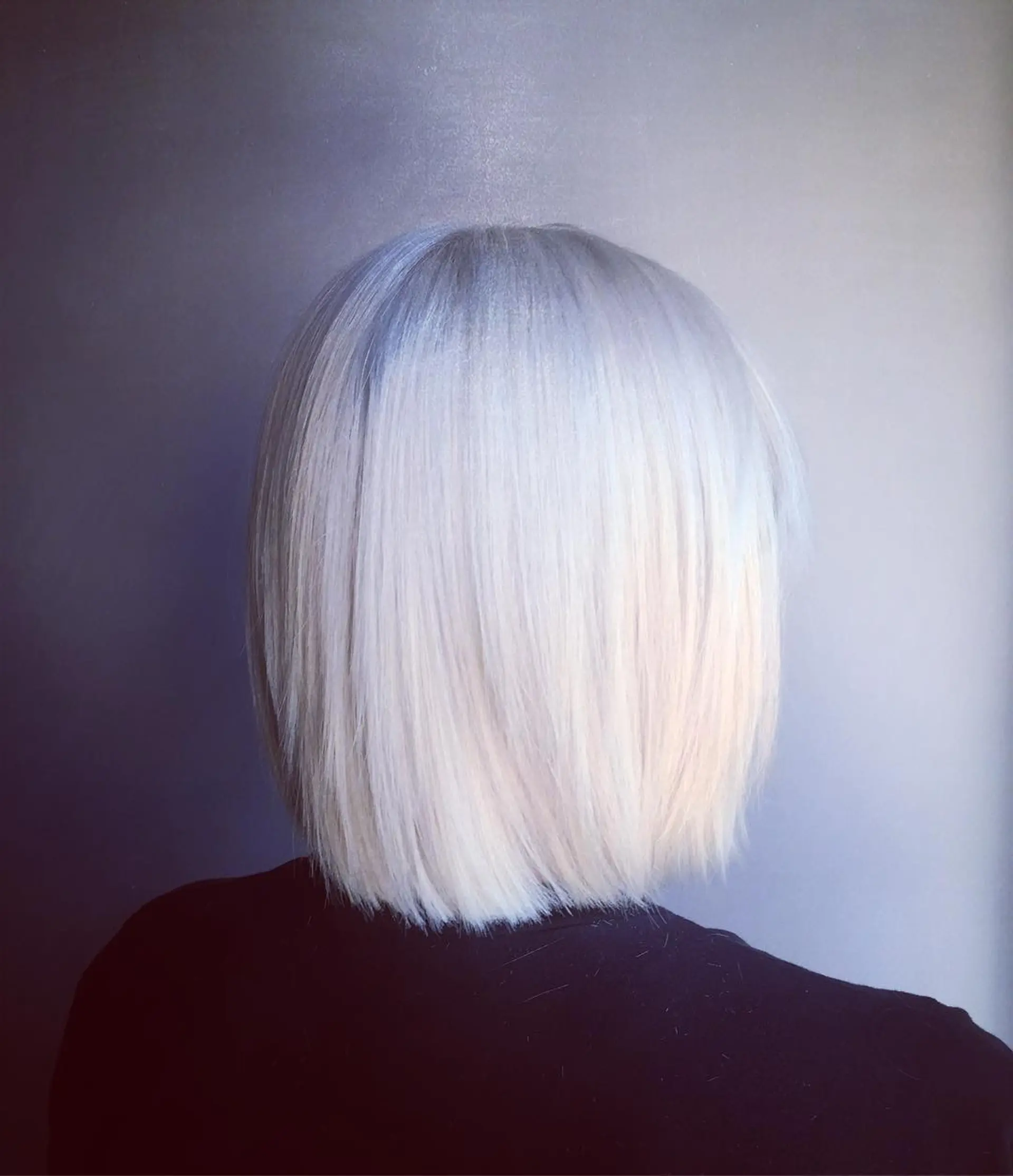A chic, blunt cut bob that sits at chin-length. 1