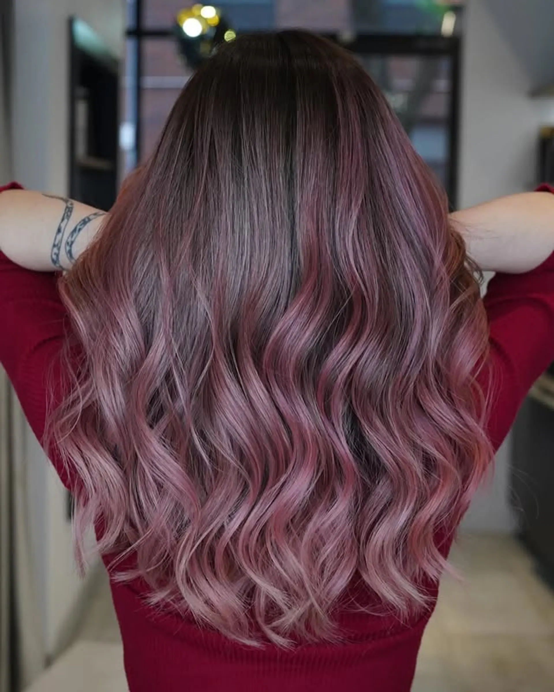 Long wavy hairstyle with a pink ombre. 1
