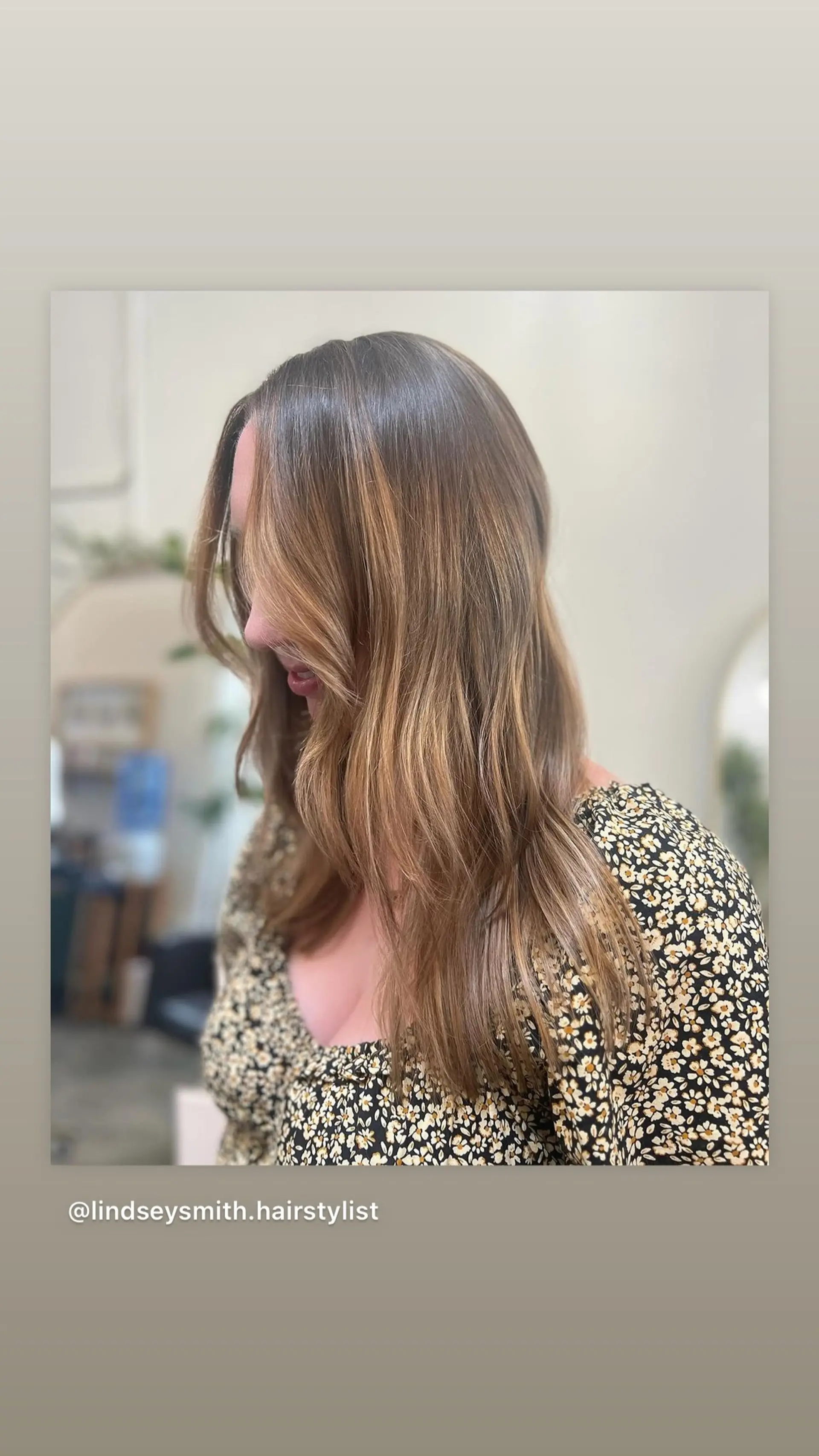 A medium-length, wavy hairstyle with a bronde balayage and layers. 1
