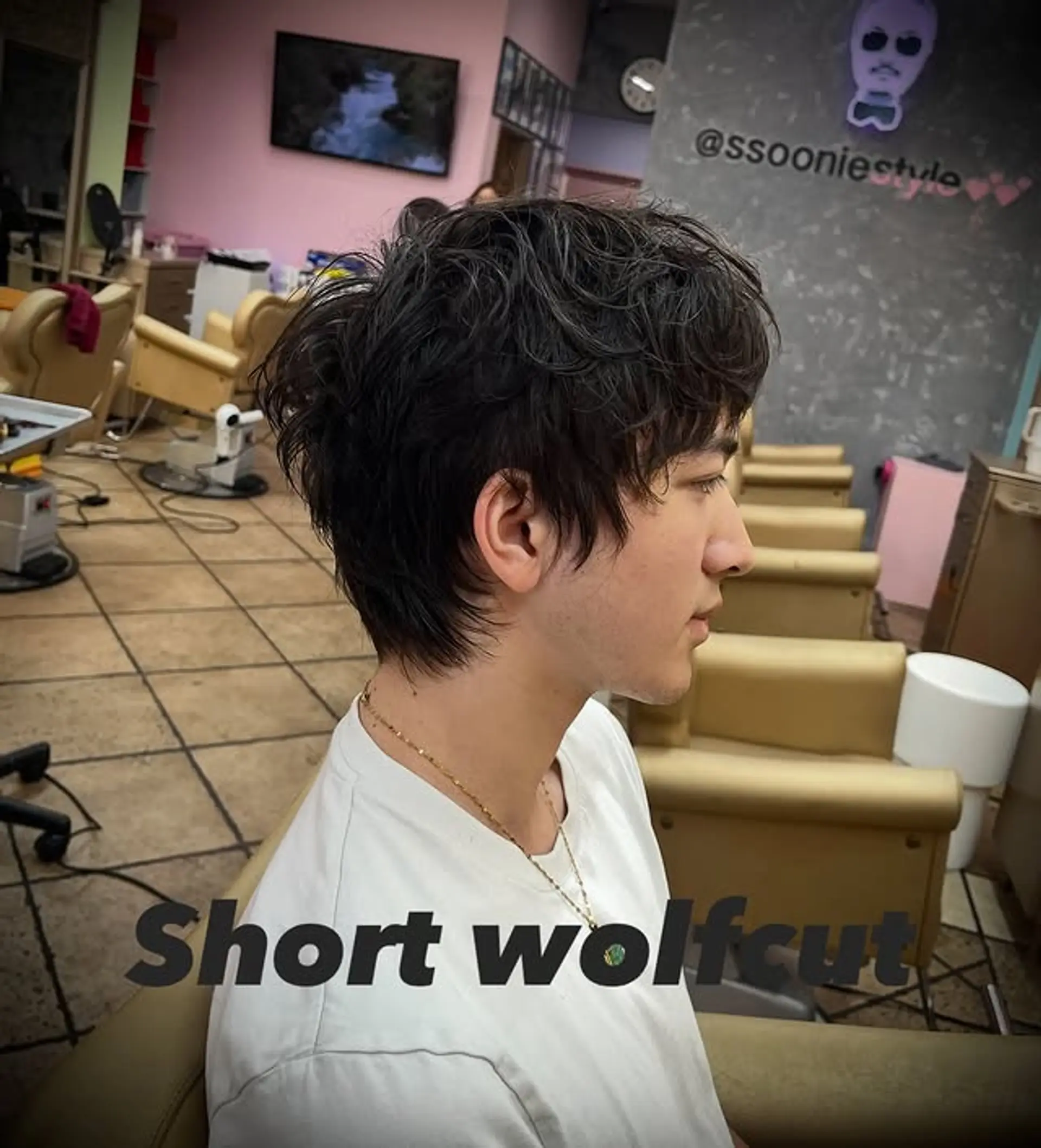 A short wolf cut with textured layers. 1